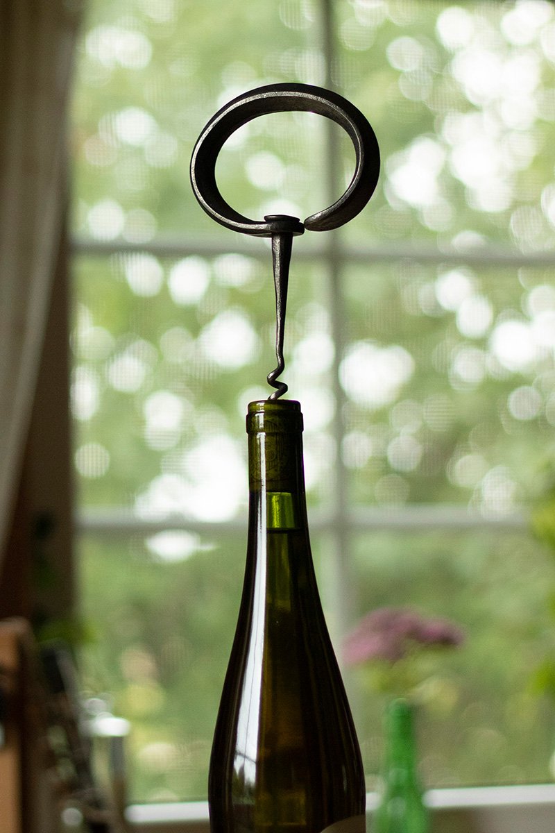 Corkscrew with leather sheath - Image 9