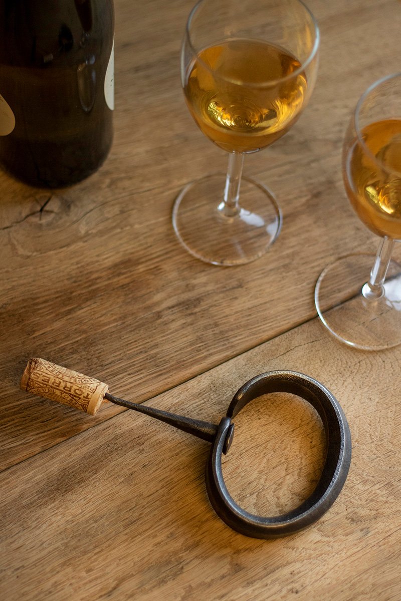 Corkscrew with leather sheath - Image 2