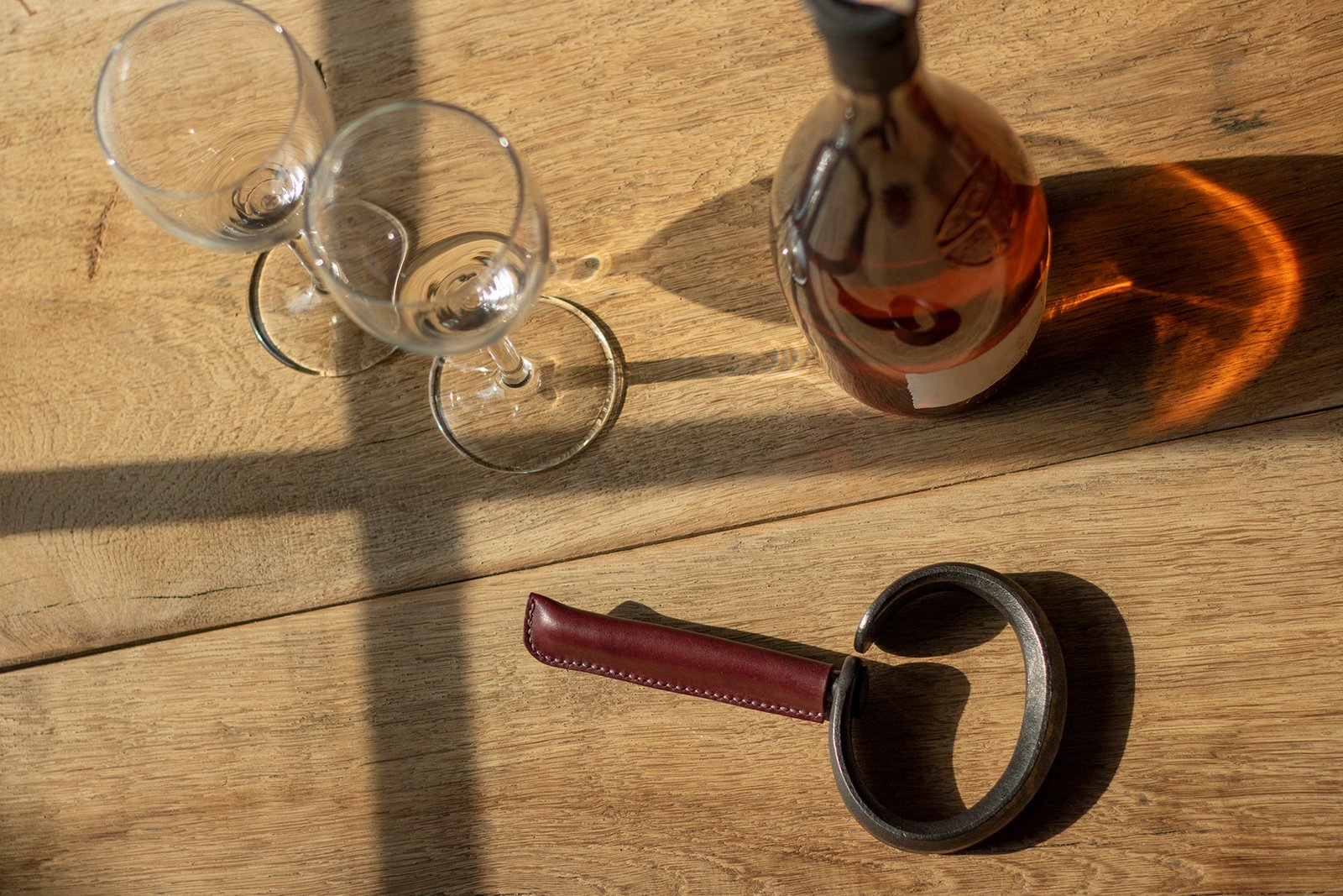 Corkscrew with leather sheath - Image 6