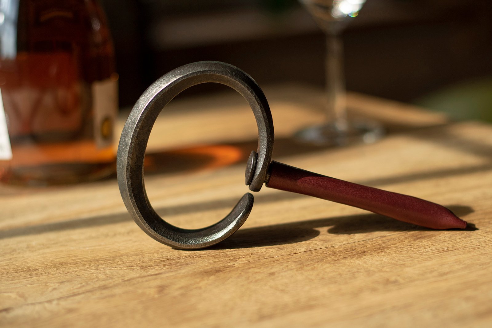 Corkscrew with leather sheath - Image 8