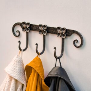 Gėlėta pakaba su trimis kabliukais