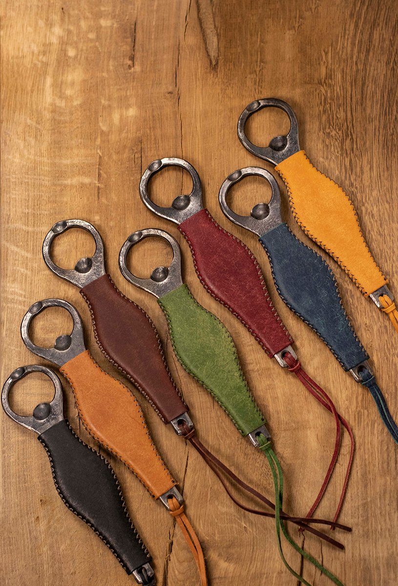 Butelių atidarytuvas su įvairių spalvų odine rankena - Image 16